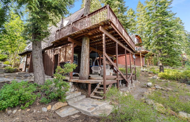 Horizon by Avantstay Stunning A-frame Cabin w Hot Tub Billiards Lake Views - Photo 31