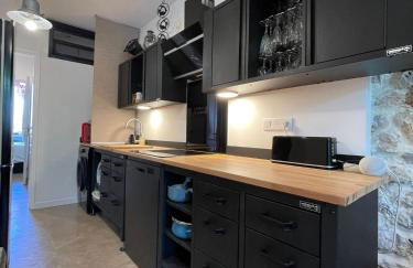 À 1km Plage du Midi et Palais des Festivals - Appartement Centre Cannes avec Cour Extérieur Privée - Photo 26