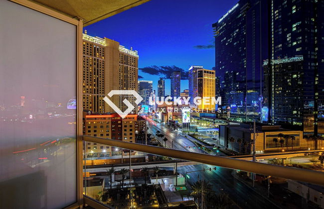 Lucky Gem Penthouse Suites at Signature - Foto 41