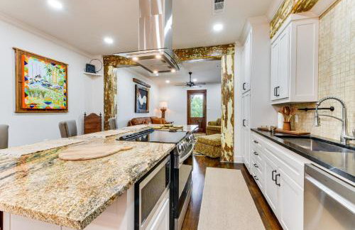 Chic Louisiana Retreat - Balcony and River Views! - Foto 12