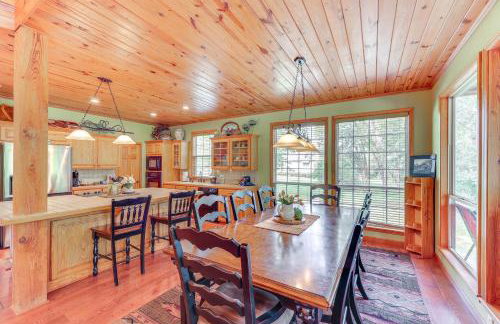 Riverfront Cabin on 2 Acres in Glenwood! - Foto 6