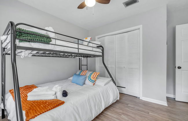 Hudson Manor 4 Bedroom Home by RedAwning - Foto 12