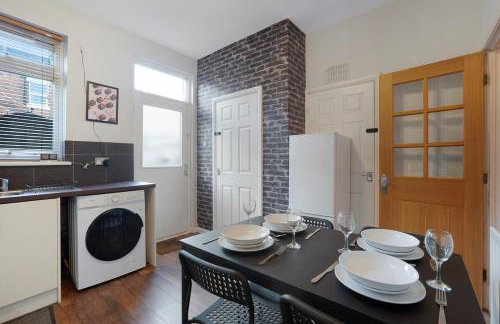 3BR House By Astra Residences Short Lets & Serviced Accommodation Ferryhill - Ideal For Contractors With Free Parking - Foto 5