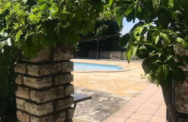 Location chaleureuse à Orgnac-l'Aven avec piscine partagée - Foto 22