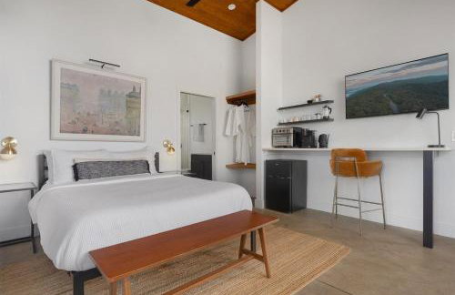 Glass House - Hot Tub - Voted AVL's #1 Luxe Stay - Foto 5