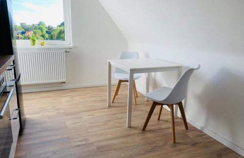 FEDDERSEN LIVING Kernsanierte Ferienwohnungen - Gemütlich - Netflix - Voll ausgestattet - zentral - Foto 14