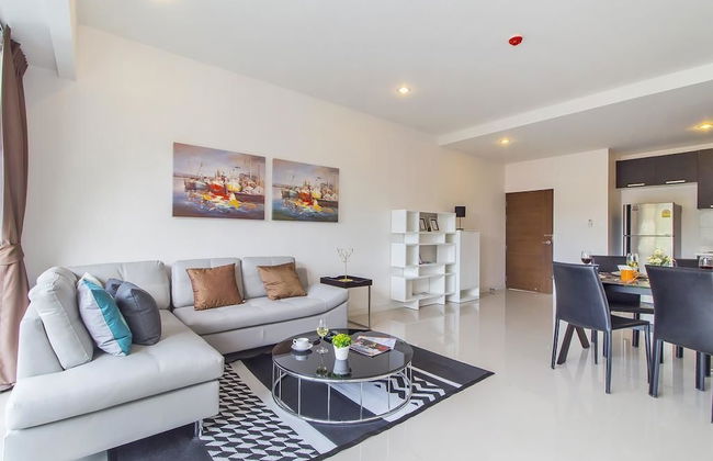 Chic Condo Karon by RESAVA - Photo 1