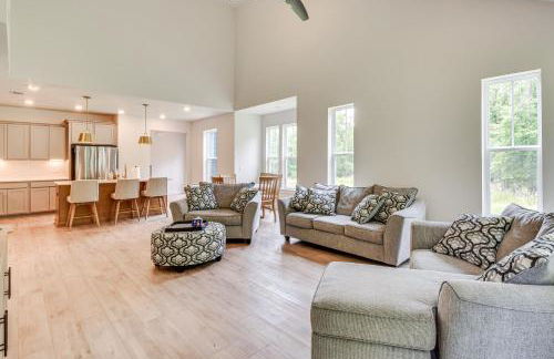 5 Mi to Memorial Stadium and Beach Modern Townhome - Foto 5