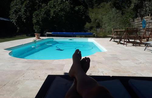 Maison au calme sur grand terrain avec piscine - Foto 1