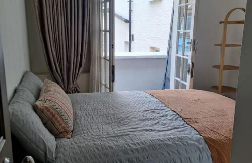 The Mews House - Photo 15