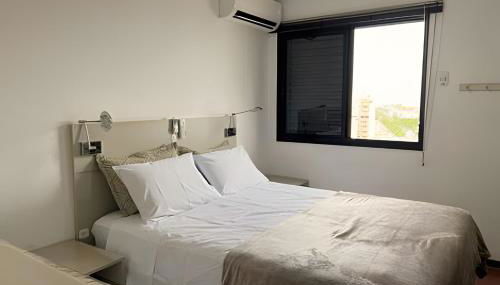 Apto espaçoso para até 8 hóspedes no Centro - Foto 2