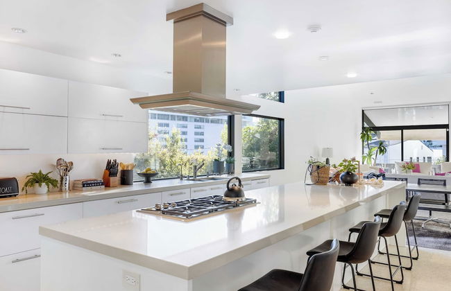 Kings Road West Hollywood Luxury Pool, Views, Firepit, Modern Design - Foto 10