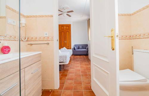 Villa Blanca Málaga - Private Villa - Heated Pool - Photo 32