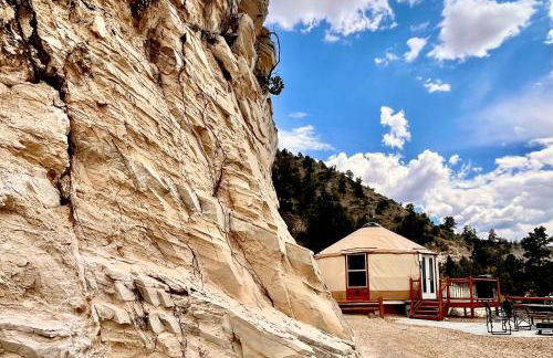 Yurt Overlook #8 with AC and Private Bath King Suite - Foto 5