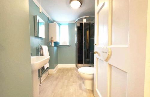 The Georgian Apartment - Photo 13