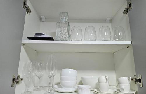 Apartamento inteiro, ar-condicionado e vaga de garagem - Foto 3