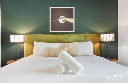 Stylish 4BR with Smart TV and Free Garage Parking - Foto 14