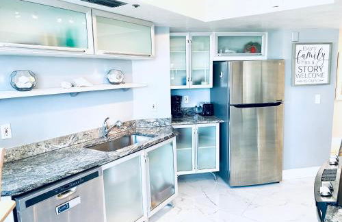 OCEAN BAY VIEWS 2Bdr 2Bath BEACH CONDO PARKING - Photo 41