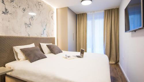 Downtown Oasis - Photo 5