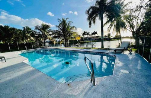 Modern Lakefront Home - Foto 66