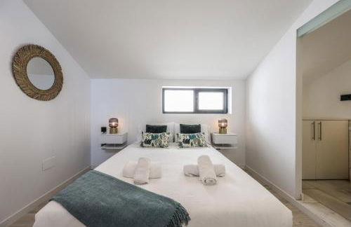 Bernabeu Roof Apartment in Madrid - Photo 17