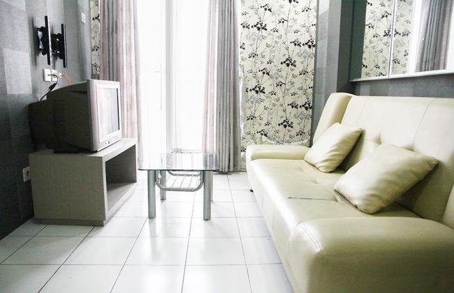 Homey 1BR @ Mutiara Bekasi Apartment - Photo 9