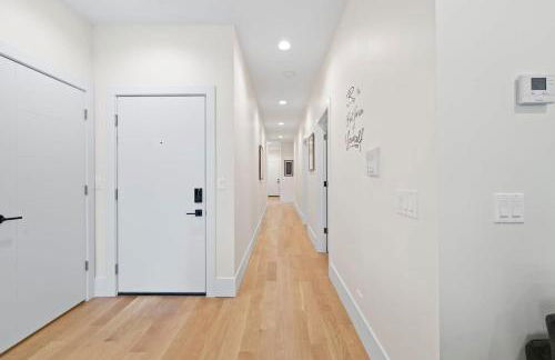 Comfy 3-BD Apt near United Center with Balcony - Foto 14