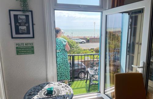 "The Elegance" Balcony Seafront Apartment - Foto 5