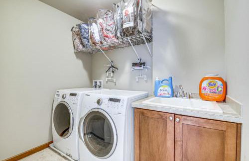 Family-Friendly Home with Patio and Garden in Everett! - Foto 27