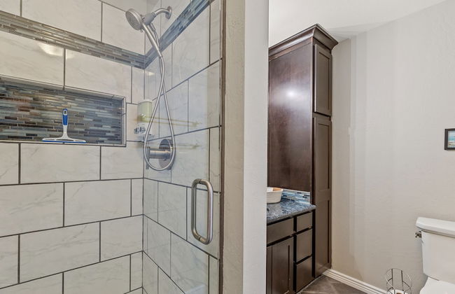 Spacious Canyon Peak Pine View Home Game Room Hot Tub - Photo 31