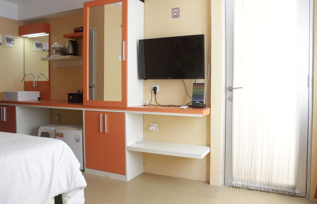 Cozy Studio Apartment At The Jarrdin Near Cihampelas Walk - Foto 9