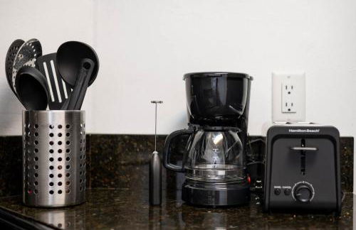 Cozy Apt with Pool, Hot Tub, Golf, Near Downtown - Foto 9