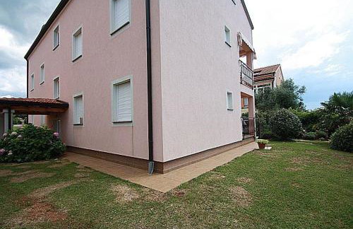 Apartment Bilic with balcony - Photo 24