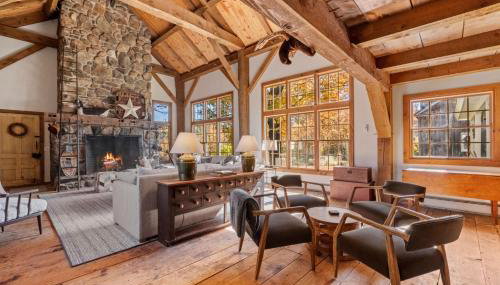 Modern Lux Cabin w Mtn Views and Fire Pit - Foto 3