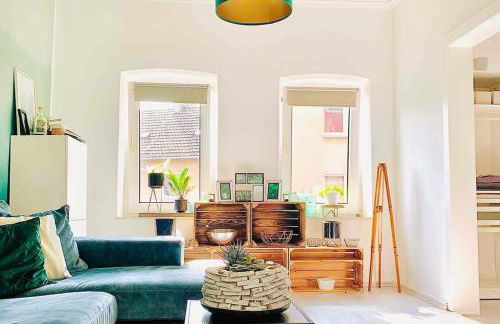 Suburban Jungle - Foto 1