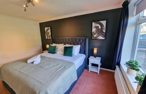 Free Parking Home In Gatley by City SuperHost - Photo 32