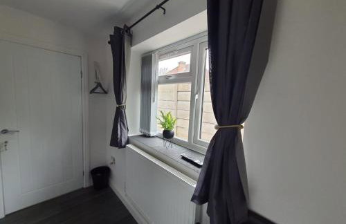 Private Room Sleeps 2 with Ensuite & Parking - Foto 10