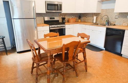 Huge 2 Bedroom House in the Heart of Northside! - Foto 19