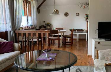 Nice Holiday Apartament in Masuria with the charm of an old-fashioned house with garden and with a smart wellness-bathroom - Foto 5