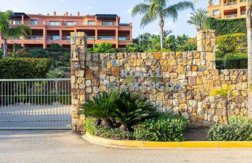 Royal Flamingos Sea View Apartman - Foto 50