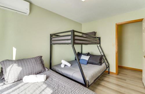 Private Hot Tub Lakefront Poconos Home! - Foto 22