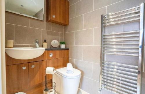 Modern 10BR Retreat Sleeps 16plus nr HS2 NEC BHX - Foto 28