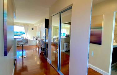 Modern waterfront apartment with Miami Skyline view, free parking 5 mins drive to Miami Beach - Foto 8