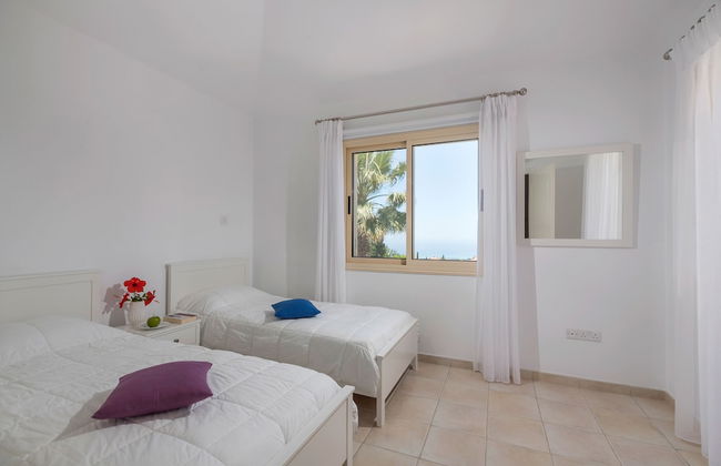 Resitour - Perneri Villas - Foto 2