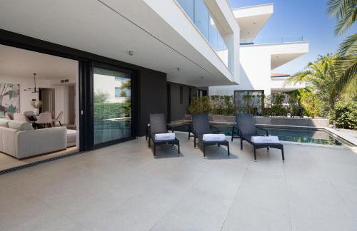 HADRIE LUXURY RESORT AND VILLAS Azimut - Photo 21