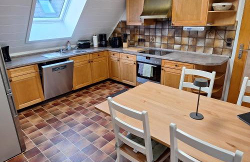 Gemütliches Ferienhaus in Schnaid mit zwei separaten und geräumigen Wohnungen - ausgestattet mit je einer großen Küche, zwei Schlafzimmern und einem Badezimmer - Foto 7