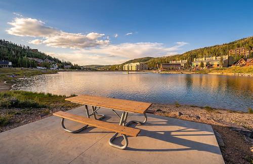 Mountain Getaway and Pool at Brian Head Ski Resort - Photo 18