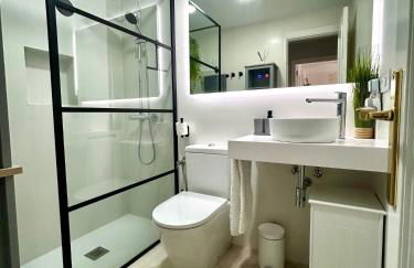 GATU Villa Salada, junto la playa, parking, terraza, aire acc, piscina, wifi Sólo familias o grupos mayores de 21 años - Foto 4