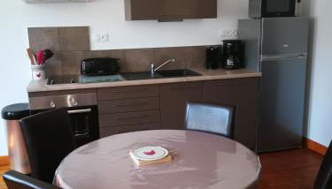 beau T2 lumineux 1er etage - Foto 2