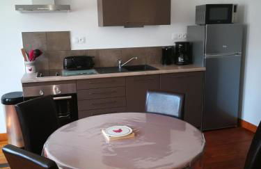 beau T2 lumineux 1er etage - Foto 2